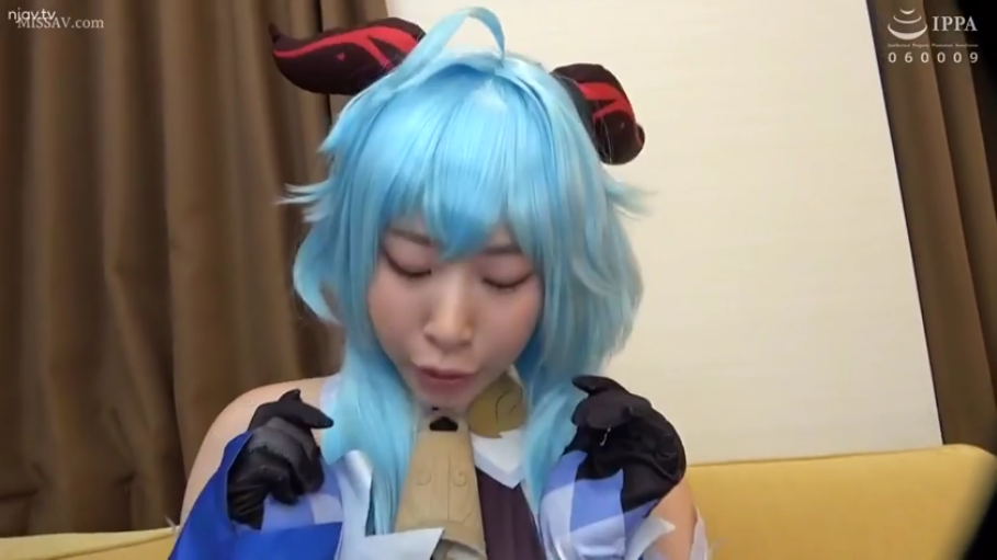 坐姿 · 半身 · 房间 · 摸胸 · 痴汉剧情 · 学生水手服 · 错愕