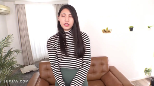 室内 · 俯身 · 委屈 · 脸部特写 · 巨乳 · 裸体 · 凝视