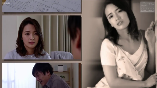 Indoor · Melancholy · 面部 · Black and white filter · Everyday home wear · 坐立 · Paper document · 剧情交流