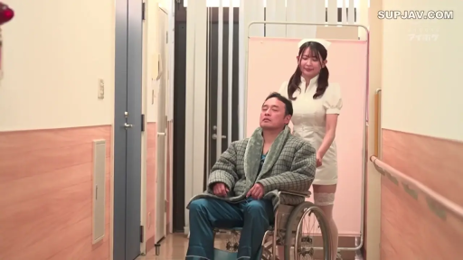 医院 · 护士服 · 站立 · 全景