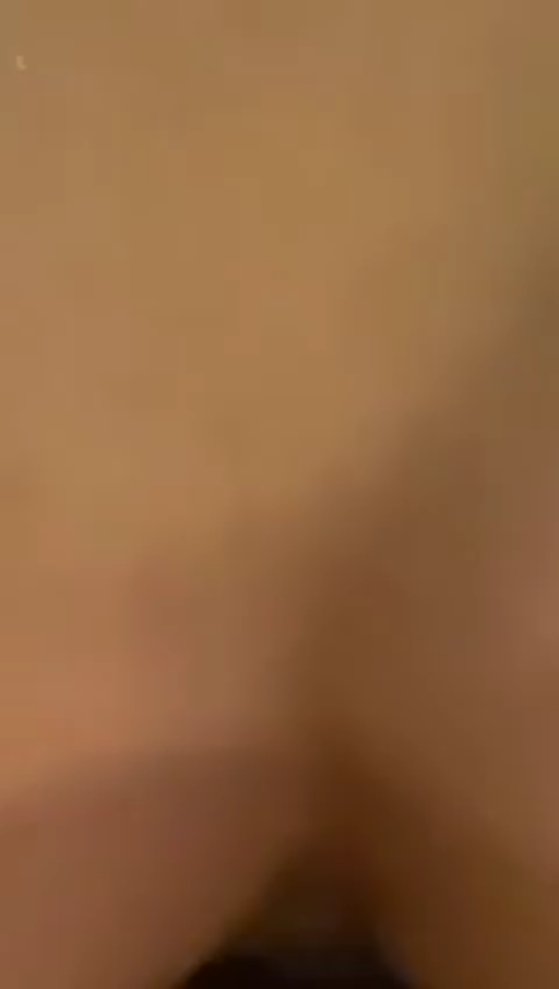 Indoor · Sitting Posture · Fully nude · Display · Close-up of private parts · No expression