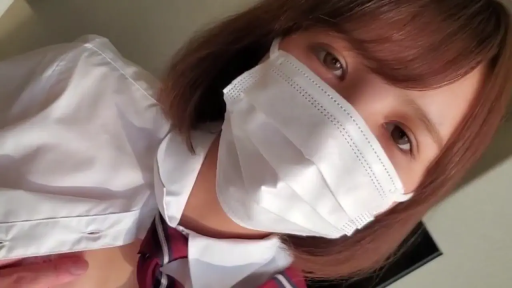 Indoor · School uniform · Close-up of the face · 第一视角 · Gaze · bland · 俯拍 · 口罩