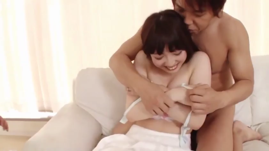 室内 · 中景 · ソファ · 微笑 · 内衣 · 脱衣 · 成人 · 背后抱