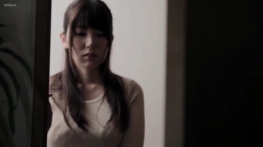 室内 · 面部 · 憂鬱 · 站立 · 薄暗な光線 · ドア枠 · ニットセーター · 偷窥