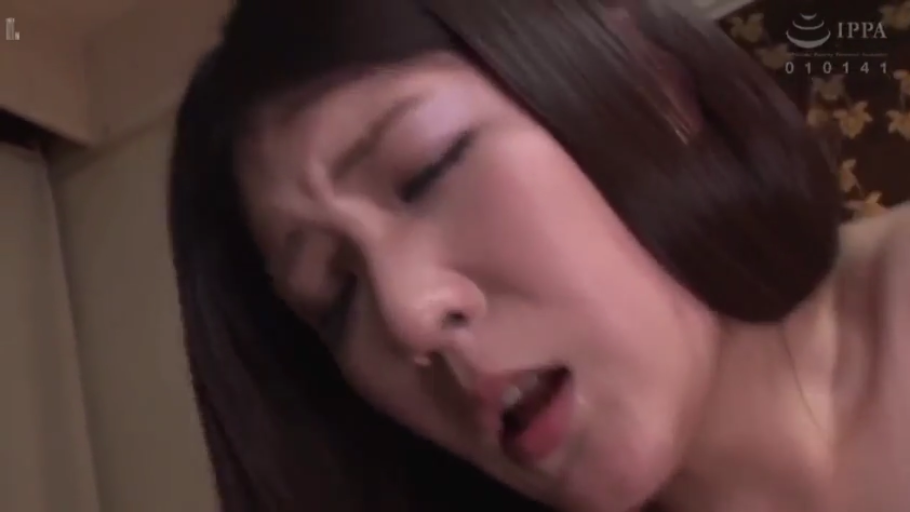 室内 · 脸部特写 · 全裸