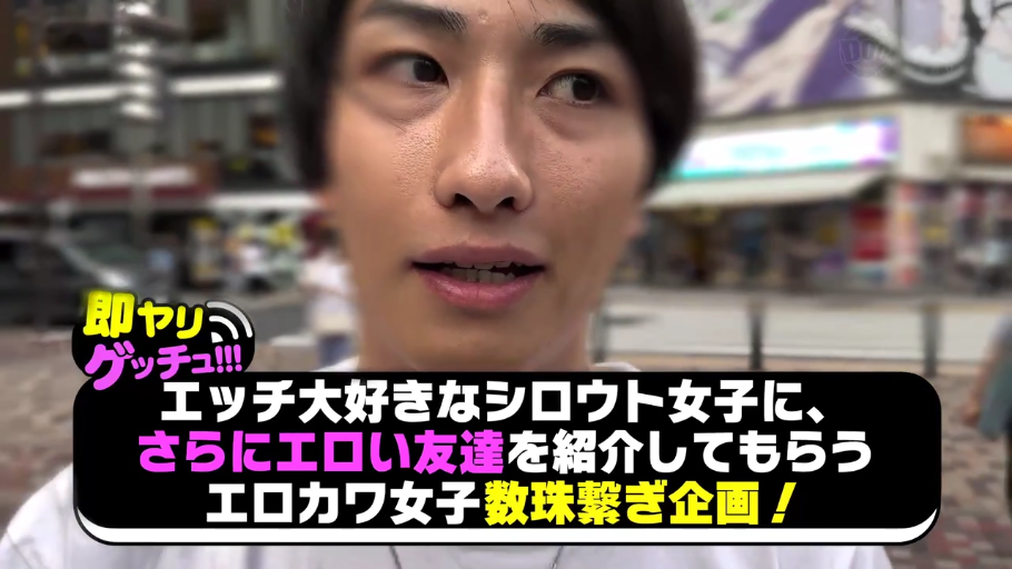 木地板 · 平静 · 臀部特写 · 深蓝色丁字裤 · 毛毯 · 跪趴姿势 · 静止摆拍 · 光晕效果