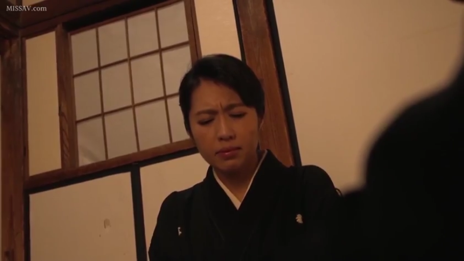室内 · 站姿 · 腿部 · 台灯 · 黑色内衣 · 不可见 · 摆姿 · 暗影