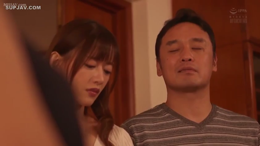面部 · 专注 · 浴室 · 口交 · 马赛克 · 跪姿 · 条纹背心 · 发圈