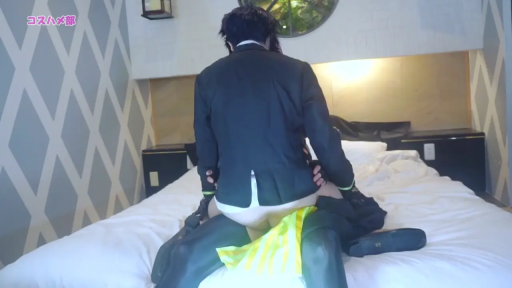 性交 · 角色扮演 · 中景 · 床 · 酒店 · 跨坐 · 西装 · 未露脸