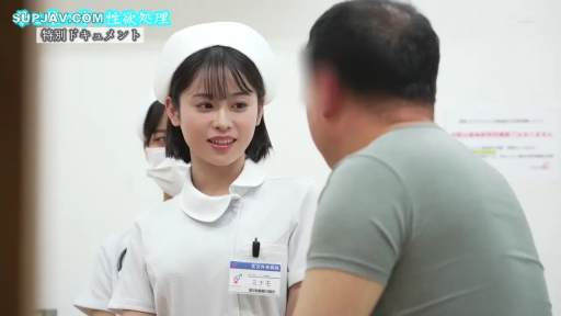 会話 · 护士服 · 站姿 · 微笑 · 半身 · 诊室