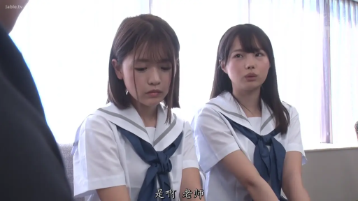 窗边 · 坐姿 · 沉思 · 忧郁 · 水手服 · 面部特写 · 窗帘 · 影视截图