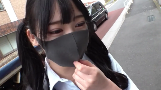 顔部のクローズアップ · 站姿 · 制服 · 屋外