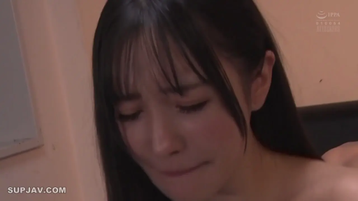 室内 · 坐姿 · 全裸 · 性行为 · 面部特写 · 沉醉 · 白板