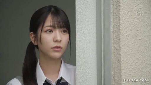 憂鬱 · 顔 · 横向き · 学生服 · 走廊 · 凝視