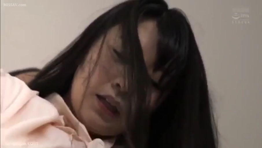 室内 · 性交 · 顔部のクローズアップ · 迷離 · 仰臥 · 长发 · 粉色居家服