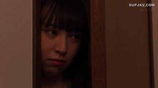 卧室 · 台灯 · 男性 · 整理 · 侧面中景 · 无表情 · 站立弯腰 · 平角裤