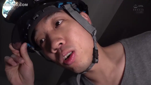 仰卧开腿 · 被褥 · 榻榻米房间 · 下半身 · 无码 · 白色内裤 · 静态展示