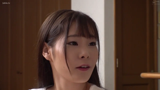 胸部 · 办公室 · 办公桌 · 猥亵 · 职业装 · 职场 · 迷茫 · 坐桌