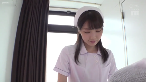 室内 · 护士服 · 站立 · 中景 · 微笑 · 毛巾 · 制服诱惑 · 整理