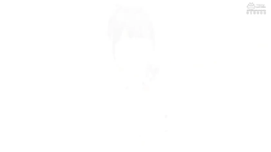 室内 · 甜美 · 半身特写 · 学生制服 · 凝视 · 清纯 · 正面