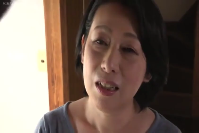 办公室 · 办公桌 · 职业装 · 中文字幕 · 跨坐 · 下半身 · 惊讶 · 手淫