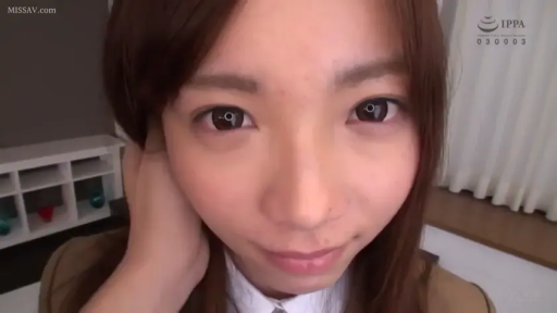 室内 · 面部 · 校服 · 微笑 · 注视 · POV视角 · 正面