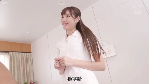 病房 · 护士服 · 站立 · 中景