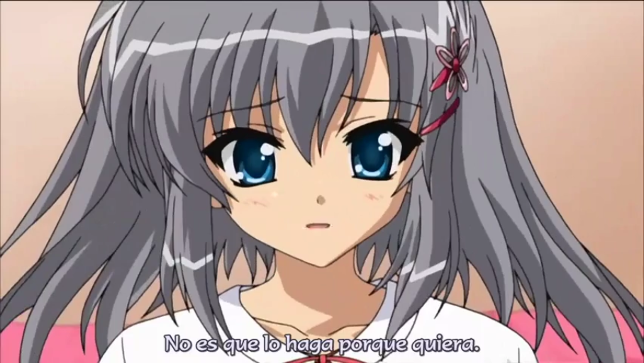 室内 · 委屈 · 脸部特写 · 白色衬衫 · 对视 · 正面 · 发饰 · 灰色长发