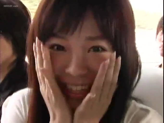 室内 · 胸部 · 露乳 · 站立 · 痛苦 · JK制服 · 双人 · 领结