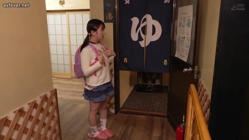 全身 · 站立 · 自然 · 休闲服 · リュックサック · お風呂 · 日式风格 · 停留