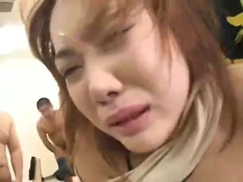 室内 · 面部 · 苦痛 · 半裸 · 毛巾 · 多人行为 · 强迫主题 · 被架起