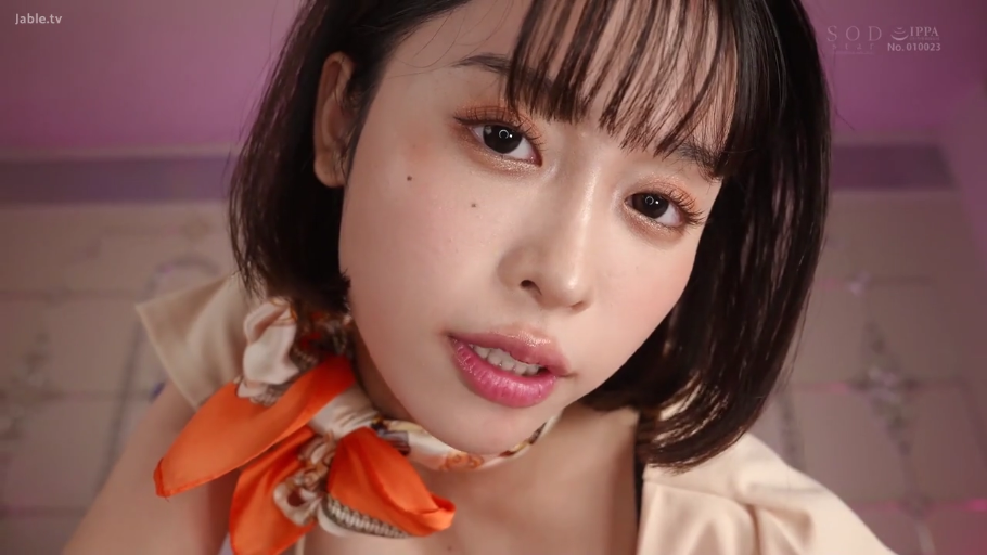 室内 · 脸部特写 · 职业装