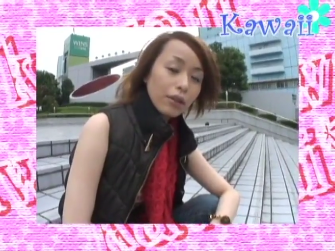 中景 · 酒杯 · 中文字幕 · 面对面站立 · 婚纱 · 幸福微笑 · 婚礼现场 · 敬酒谈话