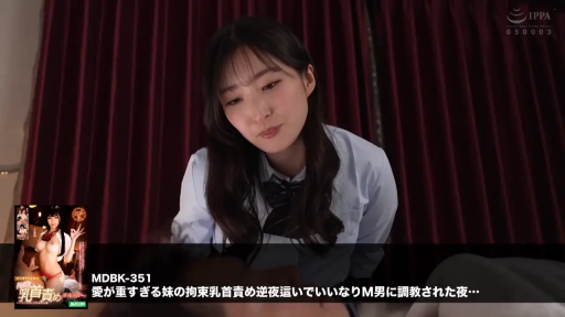 室内 · 俯身 · 专注 · 面部特写 · 凝视 · JK制服 · 窗帘 · 妹妹