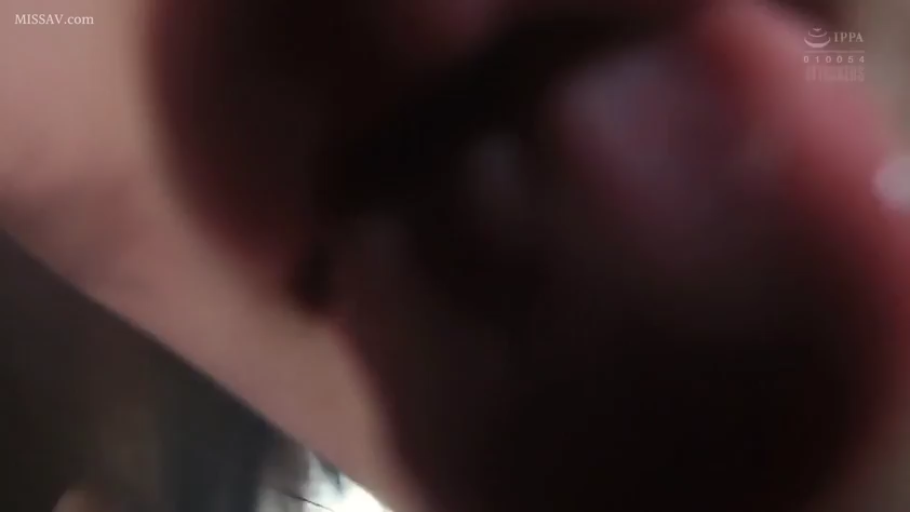 室内 · 俯身 · 第一视角 · 裸体 · 张嘴 · 口腔 · 舔舐镜头