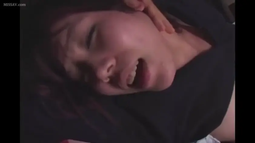 室内 · 性交 · 脸部特写 · 销魂 · 黑色上衣 · 躺卧