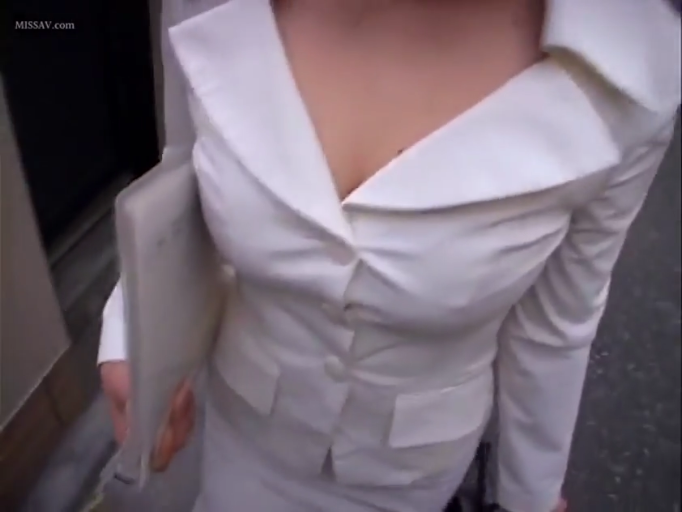 性交 · 病床 · 平静 · 制服 · 跨坐 · 医务室 · 校园