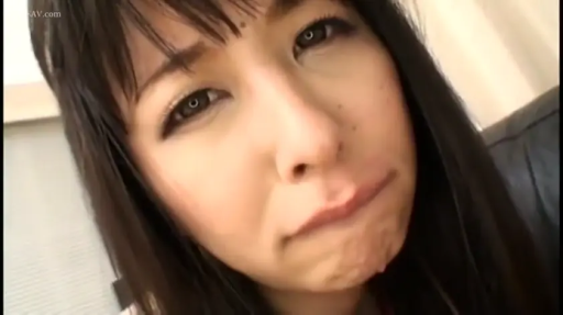 室内 · 是 · 正面 · 流泪 · 日常服 · 悲伤