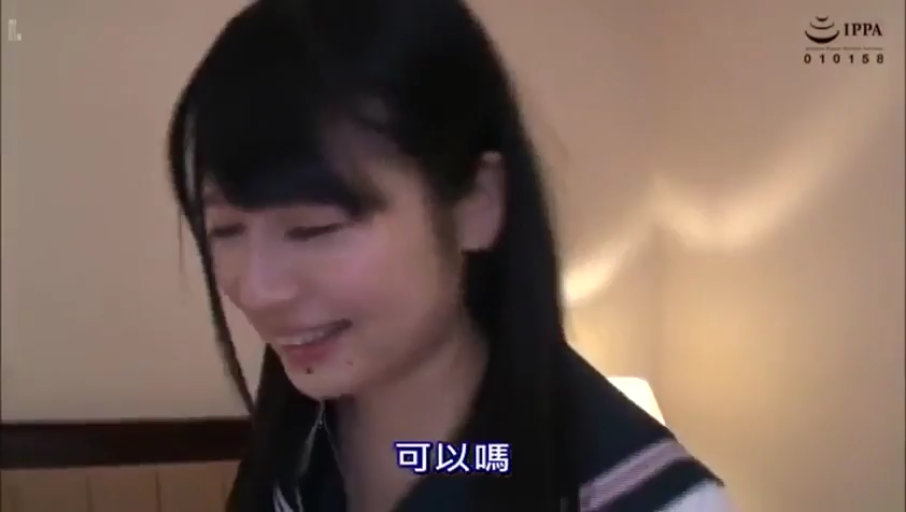性交 · 全裸 · 枕头 · 仰卧 · 面部特写 · 床上 · 有码 · 高潮