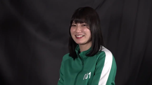 室内 · 脸部 · 站姿 · 微笑 · 对视 · 学生装 · 领带