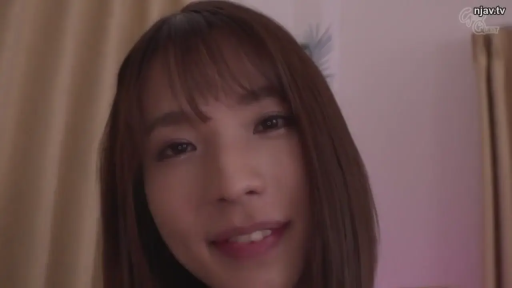 室内 · 脸部特写 · 微笑 · 对视 · POV视角 · 窗帘 · 俯视 · 不详