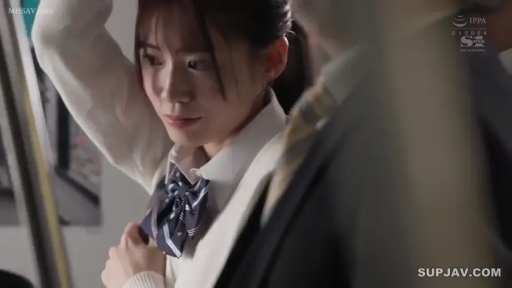 面部 · 站立 · 乘车 · 隐忍 · JK制服 · 痴汉 · 电车 · 吊环