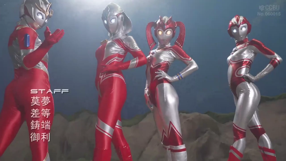 全身 · 角色扮演 · 站姿 · 摆拍 · 头盔 · 紧身皮衣 · 戴面具 · 荒地