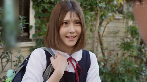 不悦 · 面部 · 站立 · 非H内容 · 对峙 · 学生装 · 林间 · 双肩包