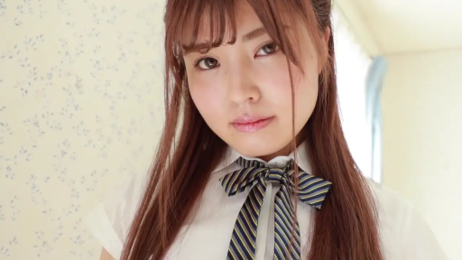 室内 · 微笑 · 顔のクローズアップ · 对视 · JK制服 · 长发 · 正面