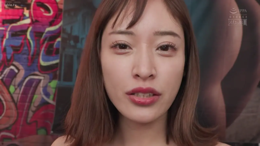 室内 · 脸部特写 · 裸体 · 正面