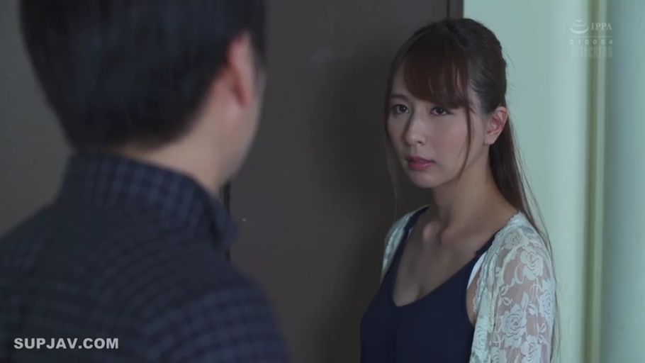 室内 · 严肃 · 站立 · 中景 · 交流 · 日本AV · 蕾丝开衫