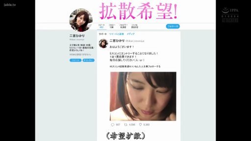 室内 · 低头 · 脸部特写 · 平静 · 常服 · 自拍