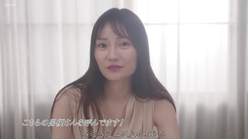 全身 · 站姿 · 摆拍 · 摄影棚 · 冷淡 · 湿身露点 · 白色透明连体衣