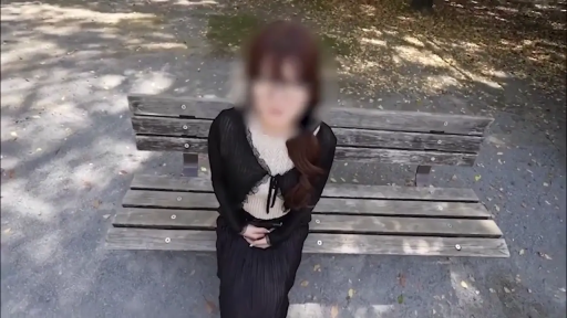 脸部 · 白衬衫 · 注视 · 清纯 · 户外 · 长发 · 正面